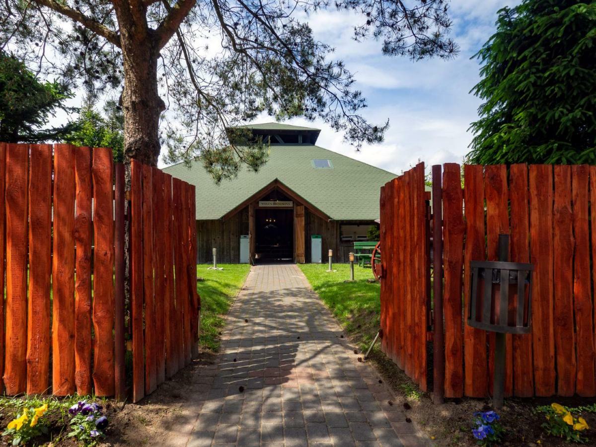فندق Sajmino Family House أوسترودا المظهر الخارجي الصورة