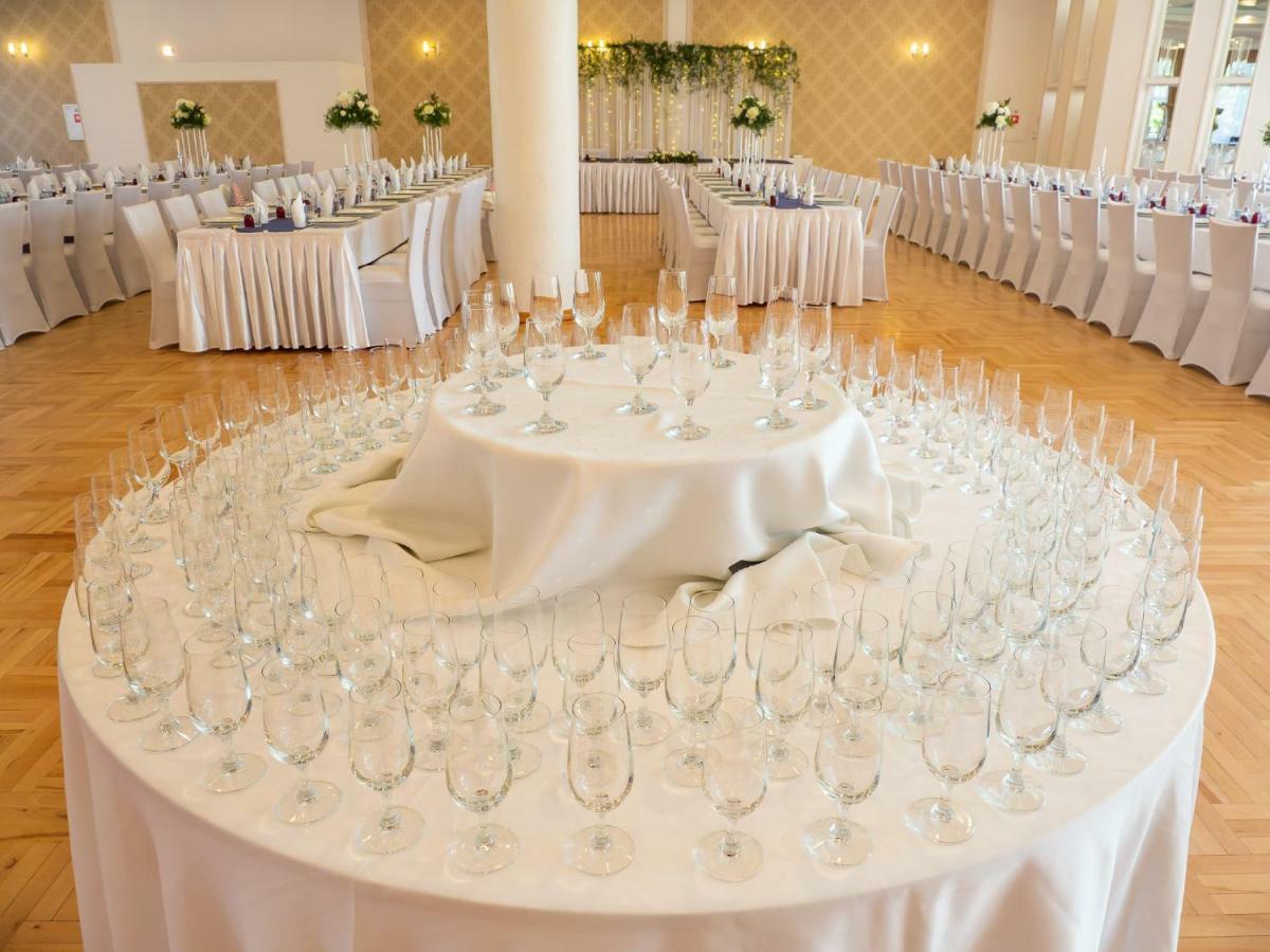 فندق Sajmino Family House أوسترودا المظهر الخارجي الصورة